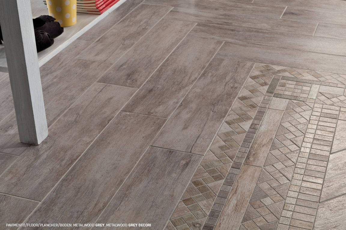 Pavimenti finto legno cangiante in gres porcellanato metalwood ...