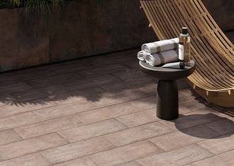 Pavimenti per esterni in ceramica: tendenze Outdoor 2022